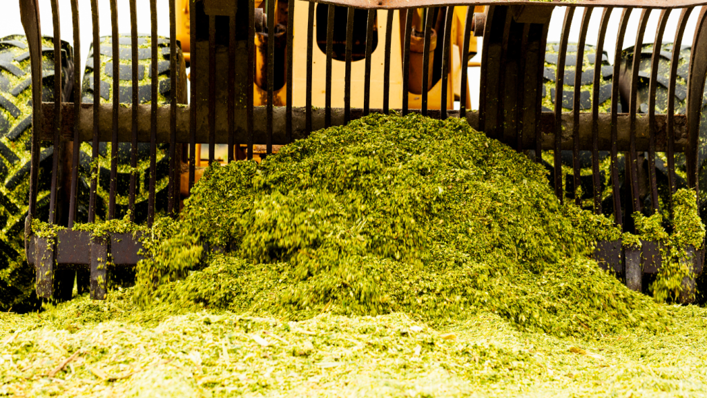 Silofolien & Garn silagehaufen